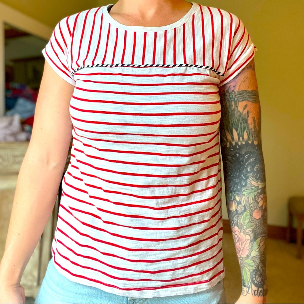 Nautical look red striped tshirt